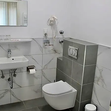 Sofia Hotel 2*